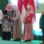 Seribu kacamata gratis untuk guru