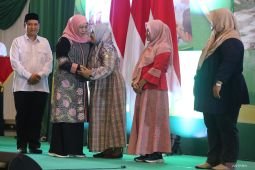 Seribu kacamata gratis untuk guru