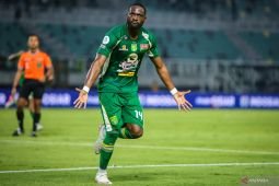 Persebaya tundukkan Madura United 3-1