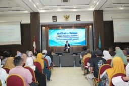Sebanyak 387 warga Lamongan mendapat bantuan modal usaha KIP JAWARA