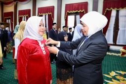 Khofifah minta ASN Jatim utamakan dampak pelayanan publik