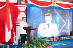 Pemkab perkuat SDM warga melalui bantuan Beasiswa Sampang Bermartabat
