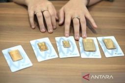 Harga Antam Jumat ini melemah Rp13.000 menjadi Rp2,546 juta/gr