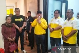Golkar Jatim salurkan 1.000 paket sembako