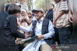 Menko PM dorong pesantren jadi pemberdaya kemandirian warga
