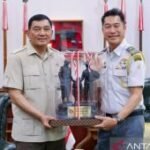 Kemenhan perkuat kerja sama bidang militer dengan Singapura