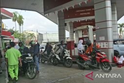 Pertamina tambah pasokan BBM kurangi antrean di SPBU Jember