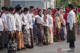 Kemenag gagas gerakan bersarung sepekan sekali bagi ASN