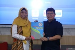 Penandatanganan nota kesepahaman antara Vokasi Unair dan LKBN ANTARA