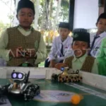 Santri merakit masa depan digital